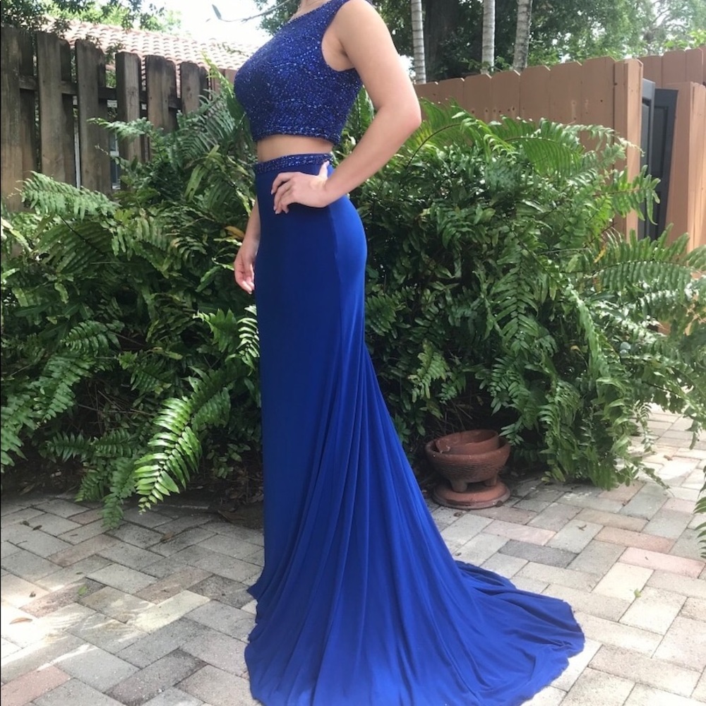 Blue Sherri Hill prom dress. Two piece SIZE 2